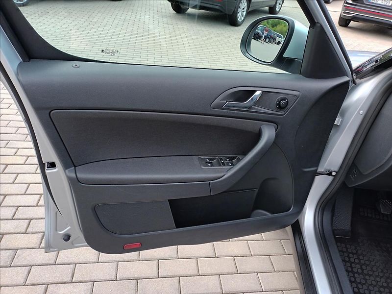 Škoda Yeti 2,0 TDI,81KW,4X4,DIGIKLIMA, - fotka 16 z 33