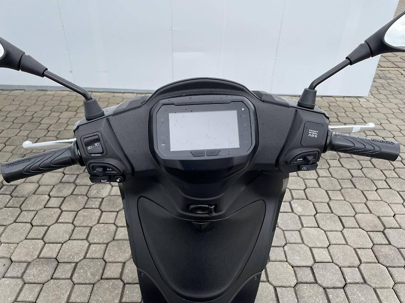 Piaggio (2026) Liberty 125 S EU5+ - fotka 7 z 9