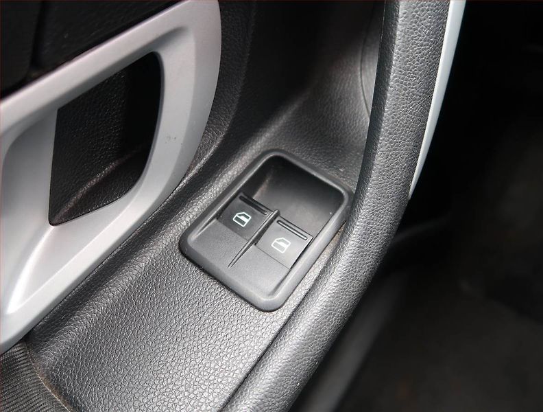 Škoda Roomster (2008) Comfort 1.2 12V, nová STK - fotka 15 z 15