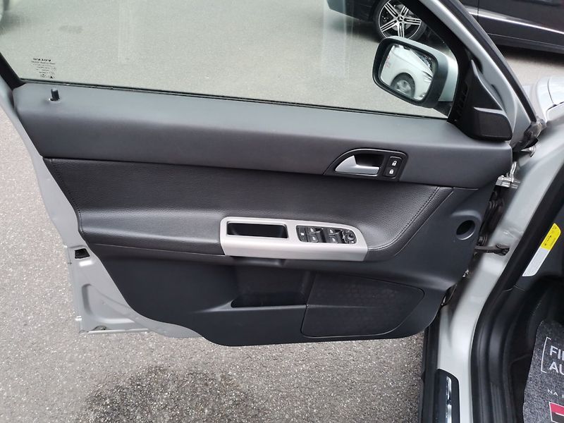 Volvo V50 (2005) 2.0d 100kw AC Tempomat Tažné - fotka 8 z 25