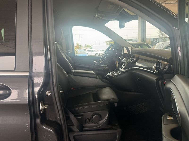Mercedes-Benz Třídy V 300d 4M - fotka 13 z 17