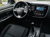 Mitsubishi Outlander 2.0i MANUÁL 1.MAJITEL SERVISKA - náhled 23