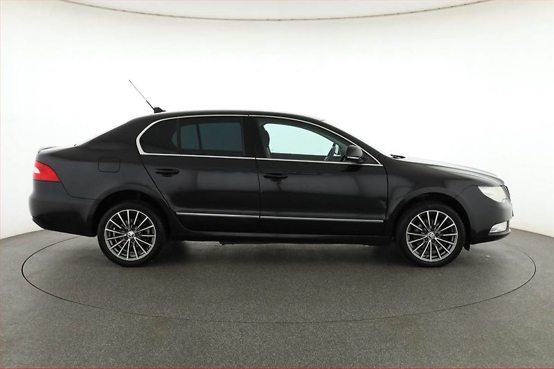 Škoda Superb (2009) 2.0 TDI, Automat, po STK - fotka 6 z 18