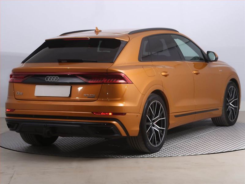 Audi Q8 (2018) 50 TDI - fotka 5 z 32