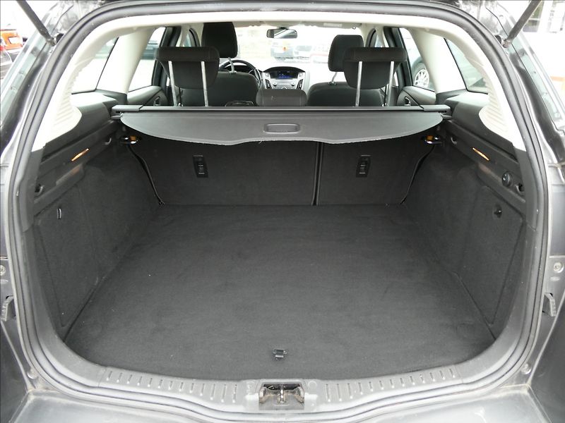 Ford Focus 1,5 Duratorq TDCI 95k kombi - fotka 22 z 38