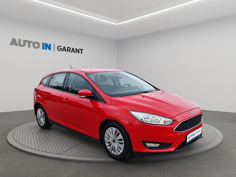 Ford Focus (2016) Trend čr. 1,0 ecoboost 125k pr - fotka 8 z 15