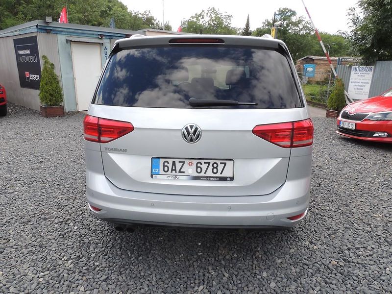 Volkswagen Touran (2018) 1.4TSi,110kw,7míst,Top výbava, - fotka 8 z 55