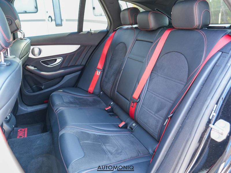 Mercedes-Benz Třídy C (2018) C 43 T AMG 4matic Pano, Multib - fotka 13 z 25