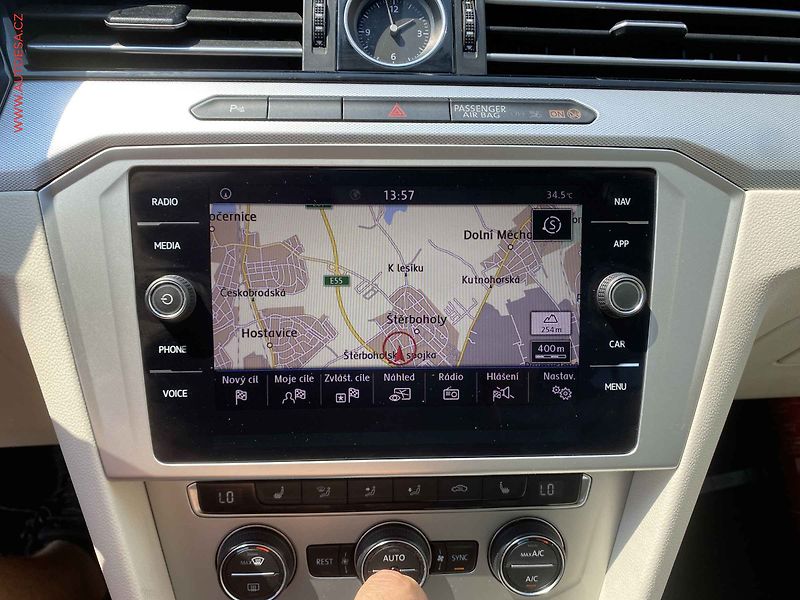 Volkswagen Passat (2019) 1.6 TDi, Comfortline, DSG - fotka 18 z 19
