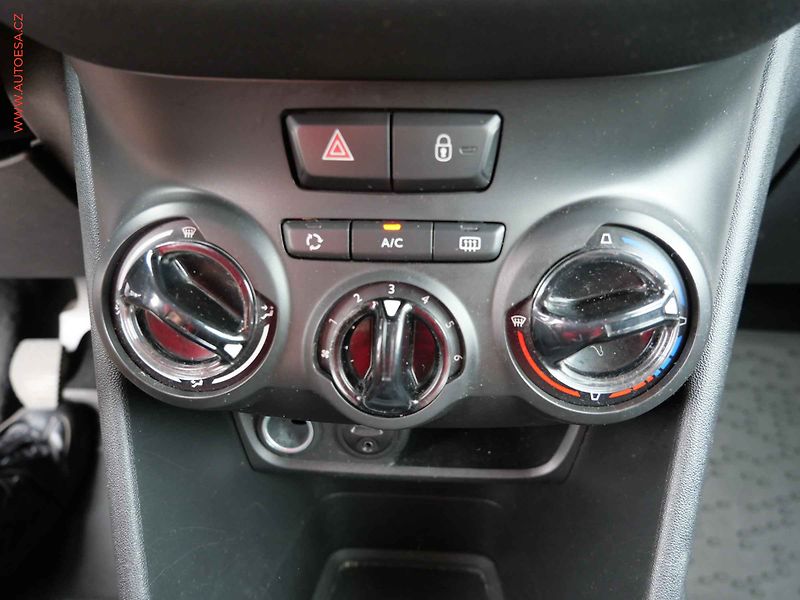 Peugeot 208 (2014) 1.2 PT, ČR, AC, ČR - fotka 14 z 20