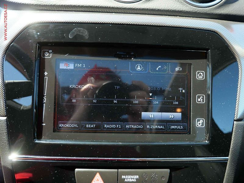 Suzuki Vitara (2019) 1.4 BoosterJet 4x4, 2.maj,ČR - fotka 21 z 30