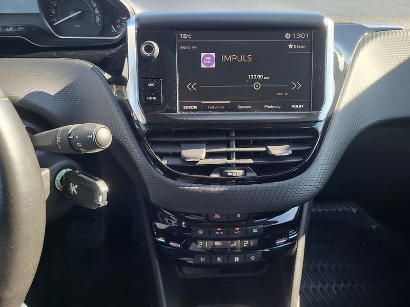 Peugeot 2008 ACTIVE 1.2 PureTech AUTOMAT - fotka 12 z 42