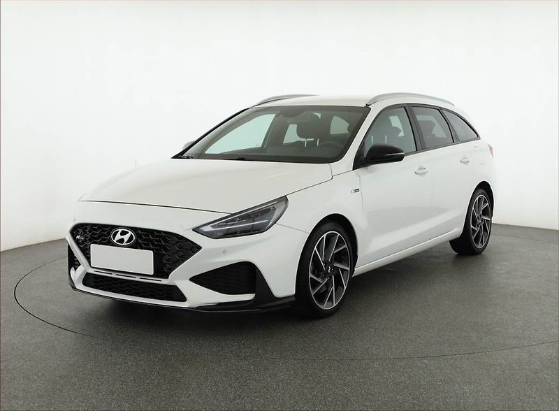 Hyundai i30 (2022) N-Line 1.5 T-GDI MHEV - fotka 2 z 21