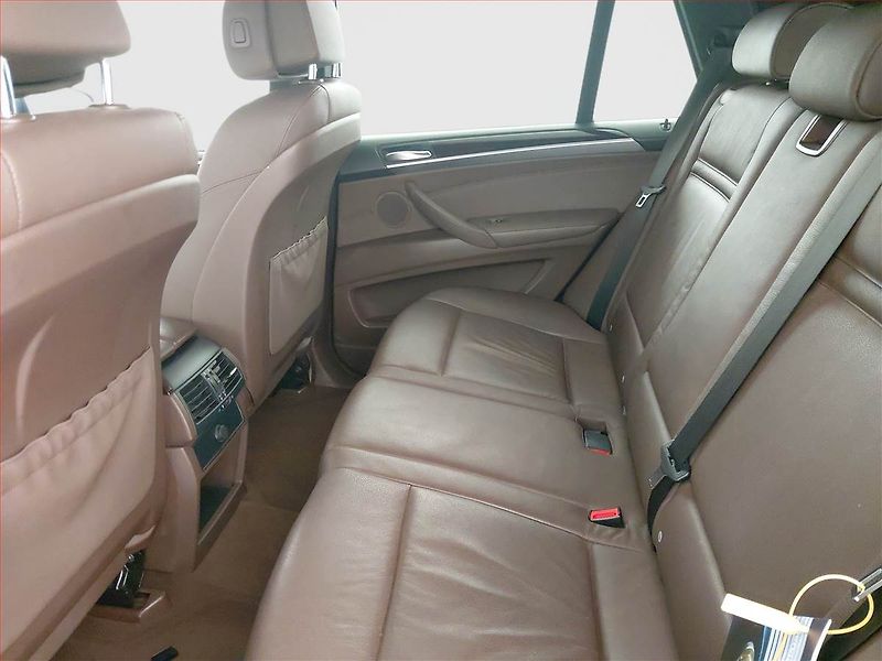 BMW X5 (2008) xDrive30d, 4X4, Automat - fotka 10 z 25