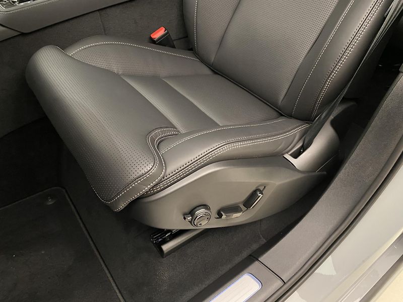 Volvo XC90 (2026) T8 AWD Plug-in BRIGHT ULTRA - fotka 32 z 75