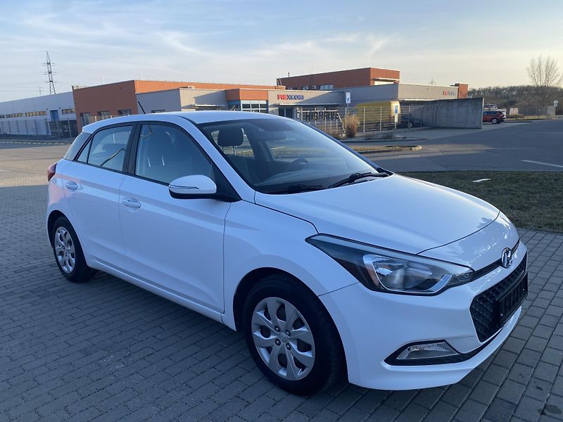 Hyundai i20 1.2i SELECT, NAJ.116TIS.KM!! - fotka 7 z 39