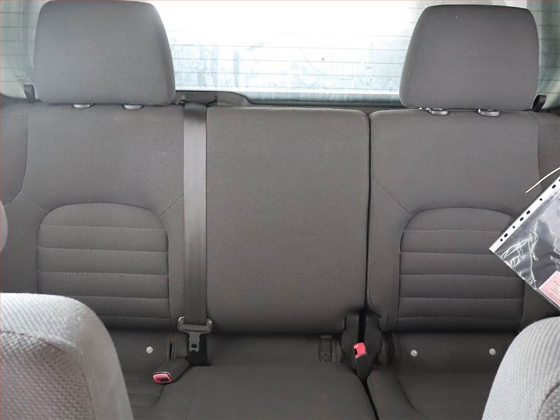 Nissan Navara (2006) 2.5 DCi, 4X4 - fotka 10 z 14