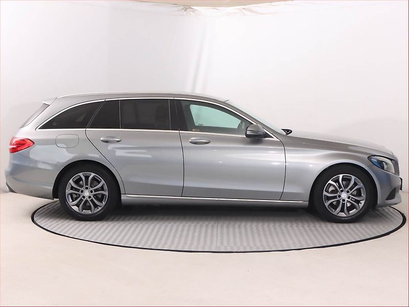 Mercedes-Benz Třídy C (2016) C 200 d, Automat, Serv.kniha - fotka 6 z 21