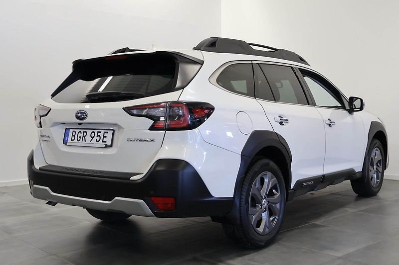 Subaru Outback 2.5i 4WD Active - fotka 4 z 13