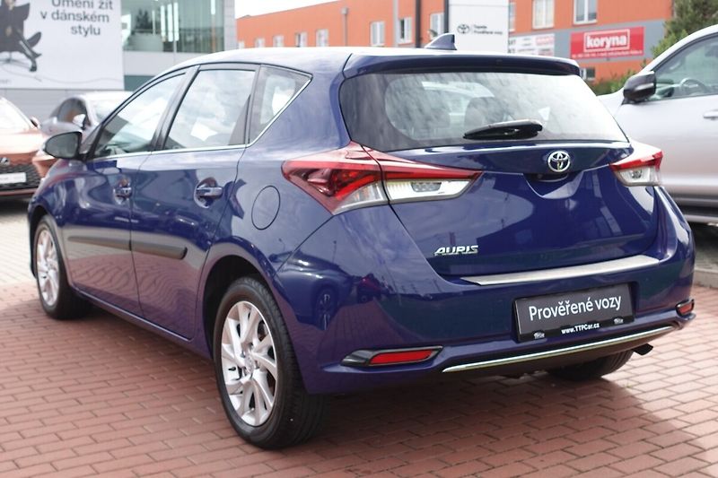 Toyota Auris 1.6VVTi 6M/T BO Active Trend - fotka 6 z 32