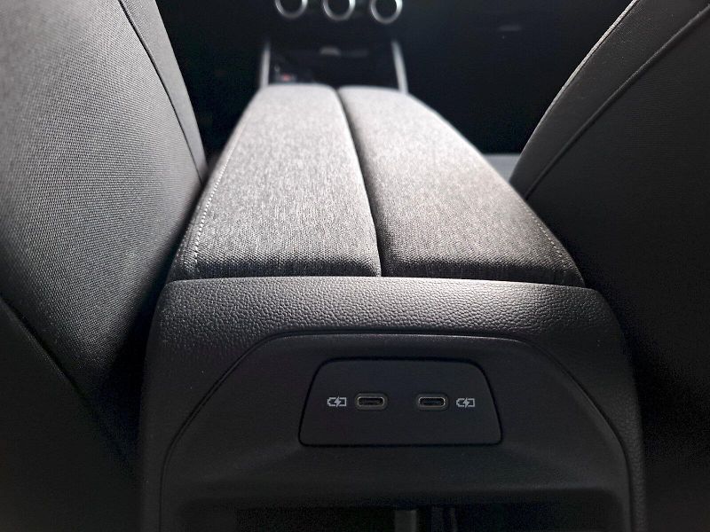 Škoda Superb (2025) COMBI SELECTION TD 110/2.0 A7F - fotka 21 z 40