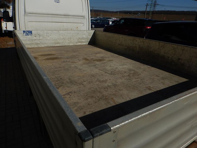 Volkswagen Crafter 2.0 TDI, ČR, 7 MÍST, VALNÍK - fotka 16 z 27