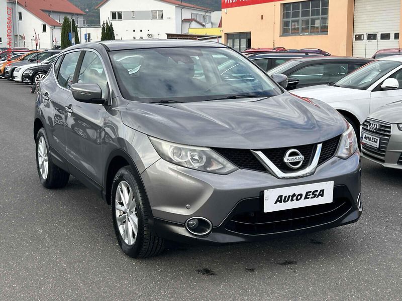 Nissan Qashqai (2014) 1.2 DiG-T, AC, park. kamera - fotografie inzerátu