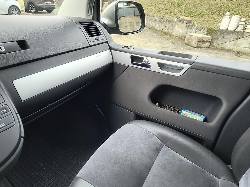 Volkswagen Multivan (2013) 2.0 BITDI 132KW DSG 4M LONG - fotka 36 z 50