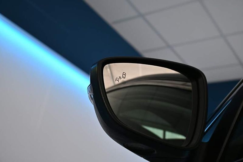 Ford Focus (2021) 2.0 VIGNALE LED ACC Tažné BO 8 - fotka 32 z 40