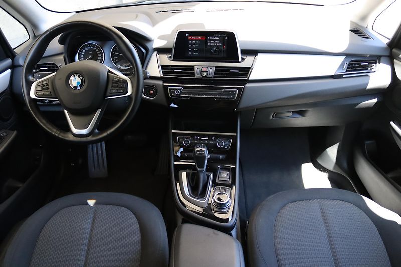 BMW Řada 2 225xe iPERFORMANCE F45 165kW - fotka 40 z 50
