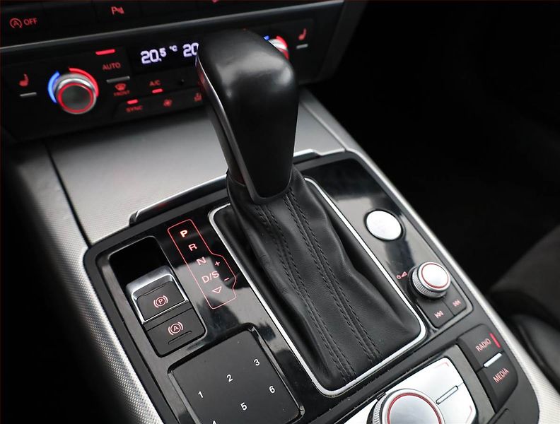 Audi A6 Allroad (2015) 3.0 TDI, 4X4, Automat, Kůže - fotka 11 z 19