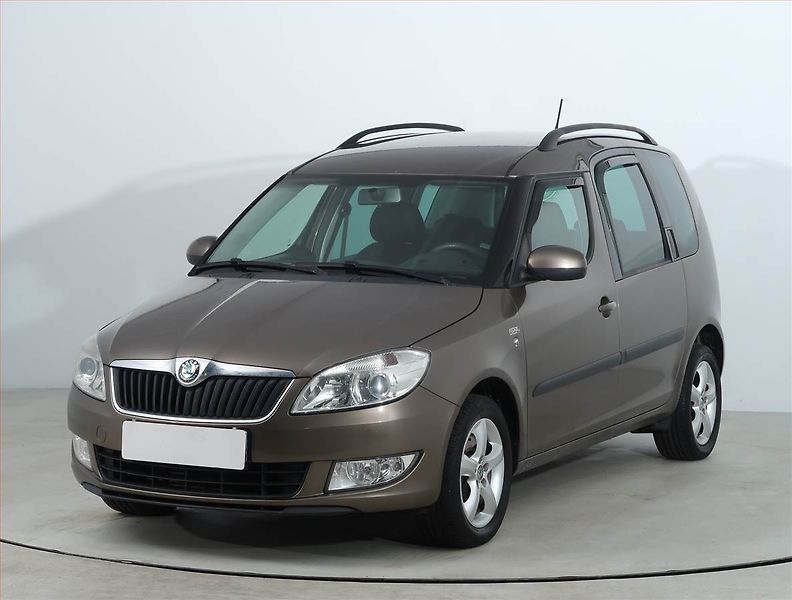 Škoda Roomster (2012) 1.6 TDI, po STK, jezdí výborně - fotka 2 z 18