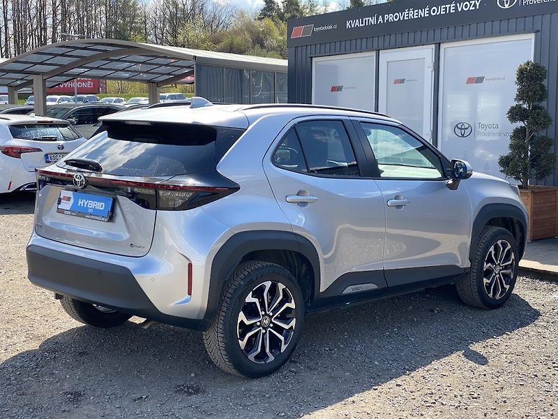 Toyota Yaris Cross 1.5HEV, ČR-1m, Style, DPH - fotka 7 z 9
