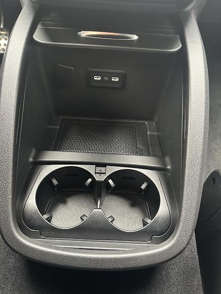 Mercedes-Benz Třídy V (2024) 300d 174kW 4M AMG LONG NT K360 - fotka 50 z 58