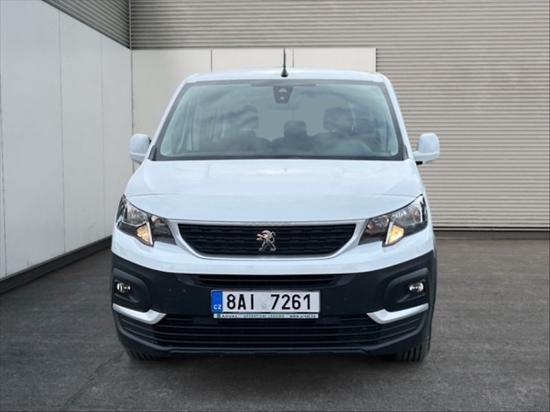 Peugeot Rifter 1,2 PT Active Long - fotka 2 z 11