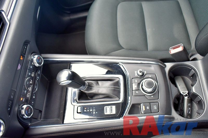 Mazda CX-5 (2018) 2,5i Revolution Top AWD - fotka 28 z 33