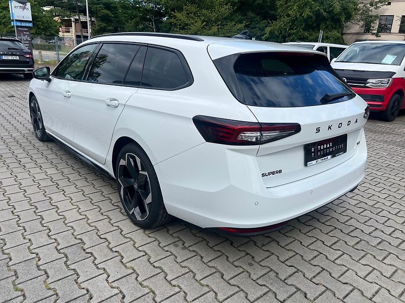 Škoda Superb Sportline  2,0TDI 142kW DSG 4x - fotka 3 z 8
