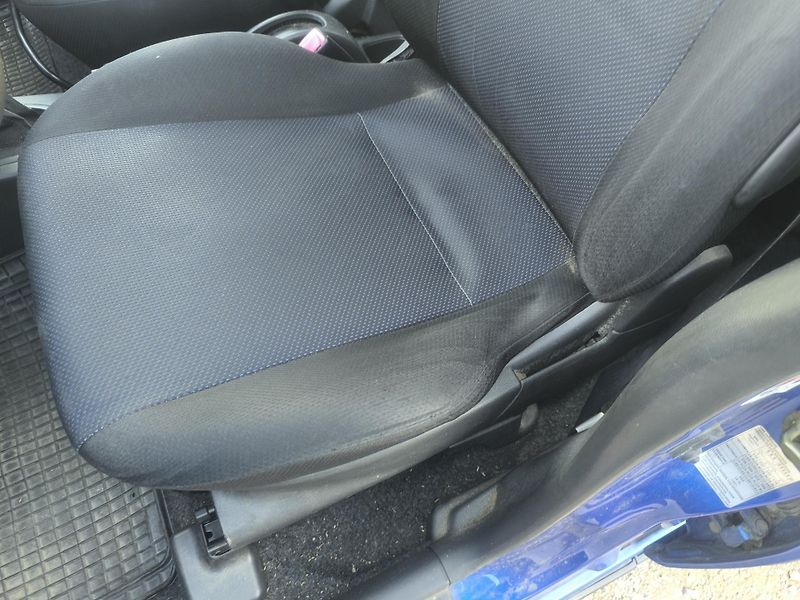 Suzuki Ignis KRÁSNÝ,120TKM,4X4,SERVISKA - fotka 16 z 23