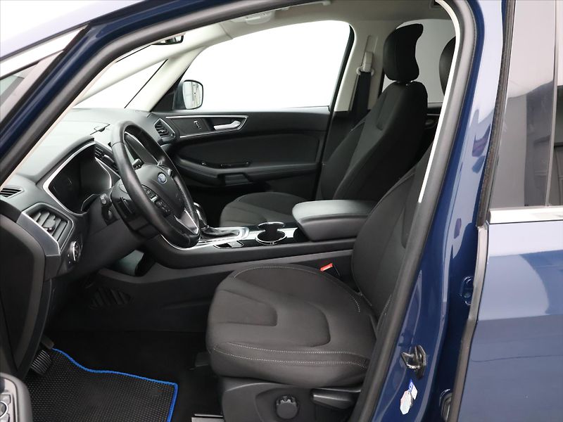 Ford S-MAX 2.0 D 132KW AWD AUTOMAT - fotka 8 z 23