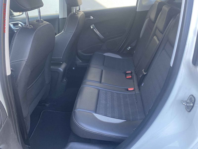 Peugeot 2008 (2017) PT, Allure, AT - fotka 10 z 16