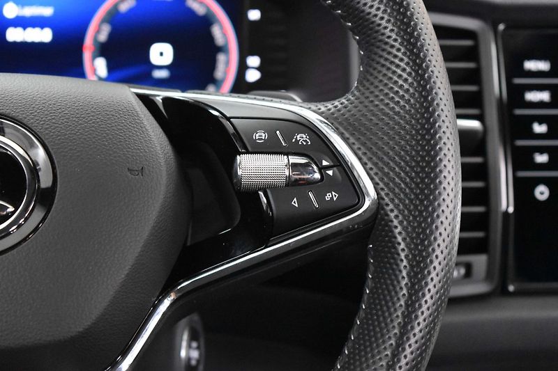Škoda Kodiaq 2.0 TDI SPORTLINE*TAŽNÉ*ČR 1.M - fotka 22 z 49