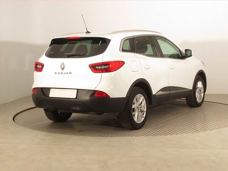 Renault Kadjar (2018) 1.2 TCe, Serv.kniha, Navi - fotka 5 z 16
