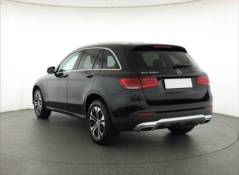 Mercedes-Benz GLC (2022) 200 d 4MATIC - fotka 4 z 18