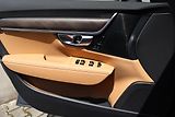 Volvo V90 (2018) D5 AWD Cross Country Pro - náhled 21