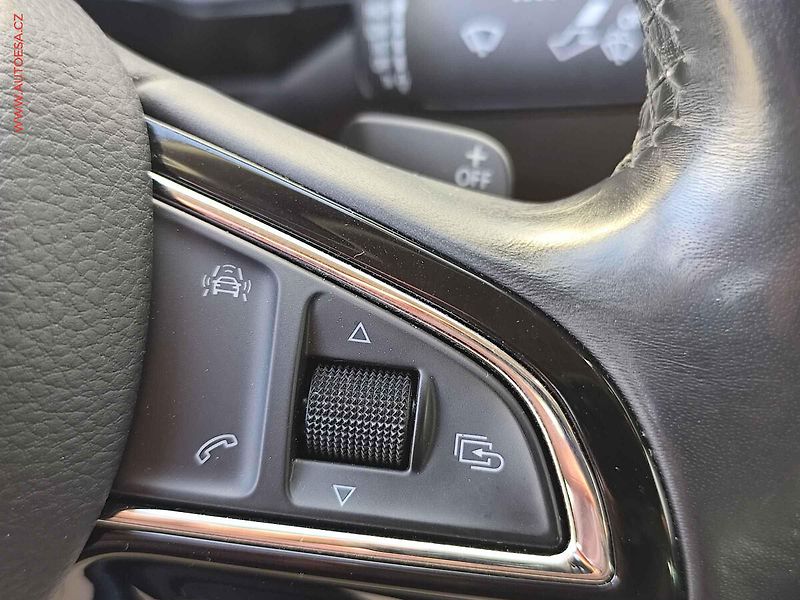 Škoda Superb (2016) 2.0TSi 4x4, ČR, DSG, bixen - fotka 25 z 37