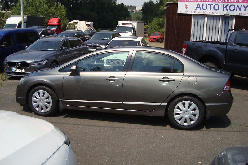Honda Civic (2010) 1.8 i-vtec,ČR,1.Maj.Pra.servis - fotka 4 z 66