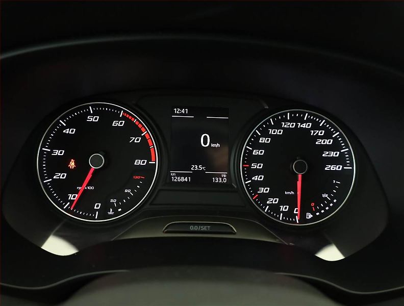 Seat Leon (2015) 1.4 TSI, Kůže, Tempomat - fotka 9 z 18