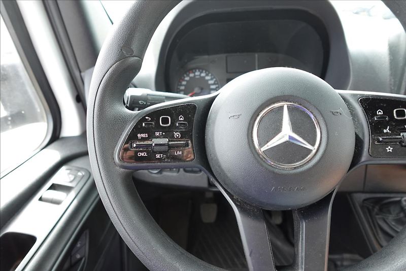 Mercedes-Benz Sprinter 2,0 CDI  319 PLACHTA SPANÍ - fotka 22 z 31