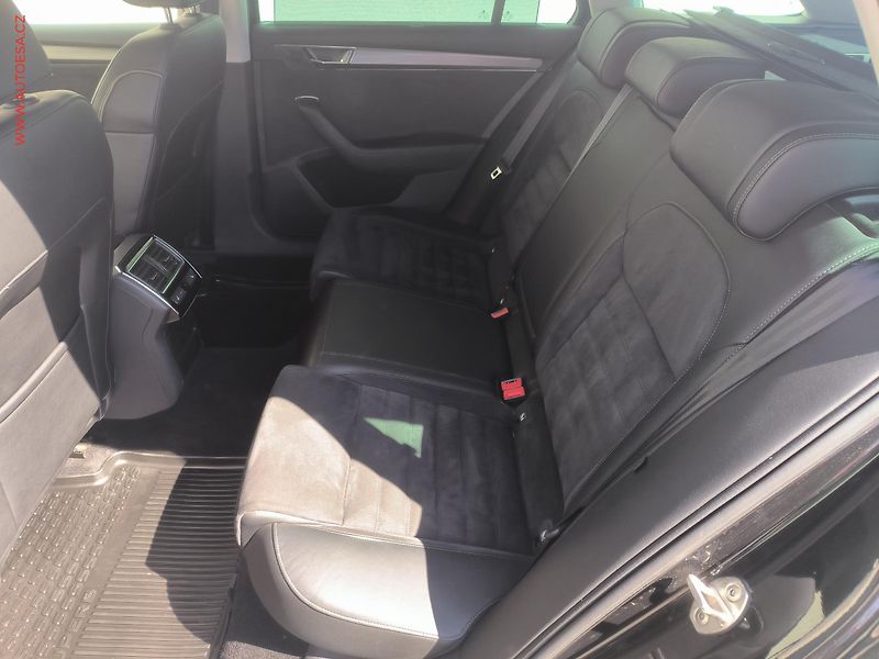 Škoda Superb (2022) 2.0 TSi 4x4, ČR, Scout, DSG - fotka 10 z 36