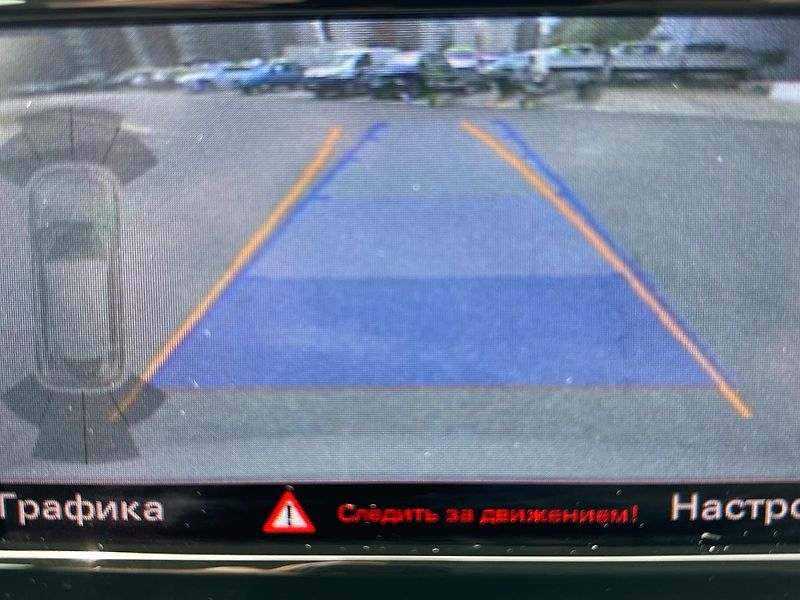 Audi Q3 2,0 TDI Quattro automat - fotka 21 z 23
